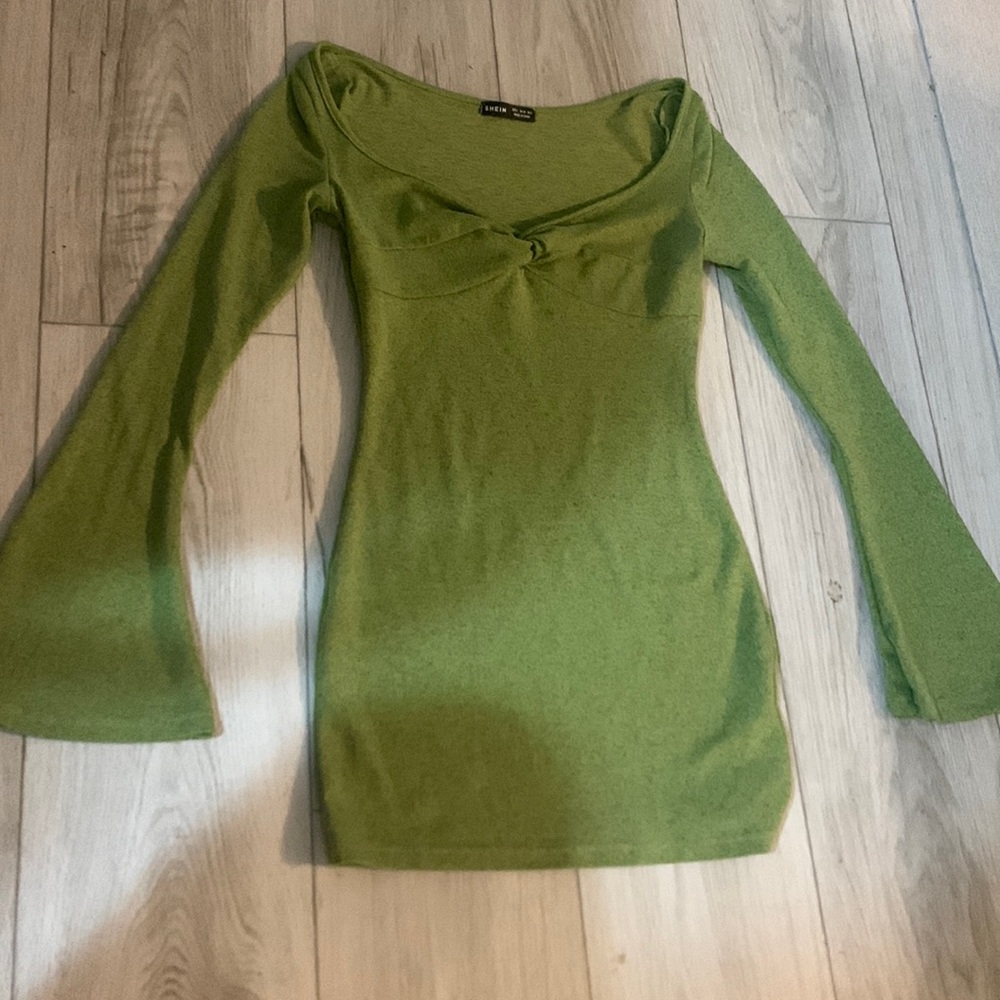 flared sleeves, tied, shein green dress, shoe mini dress